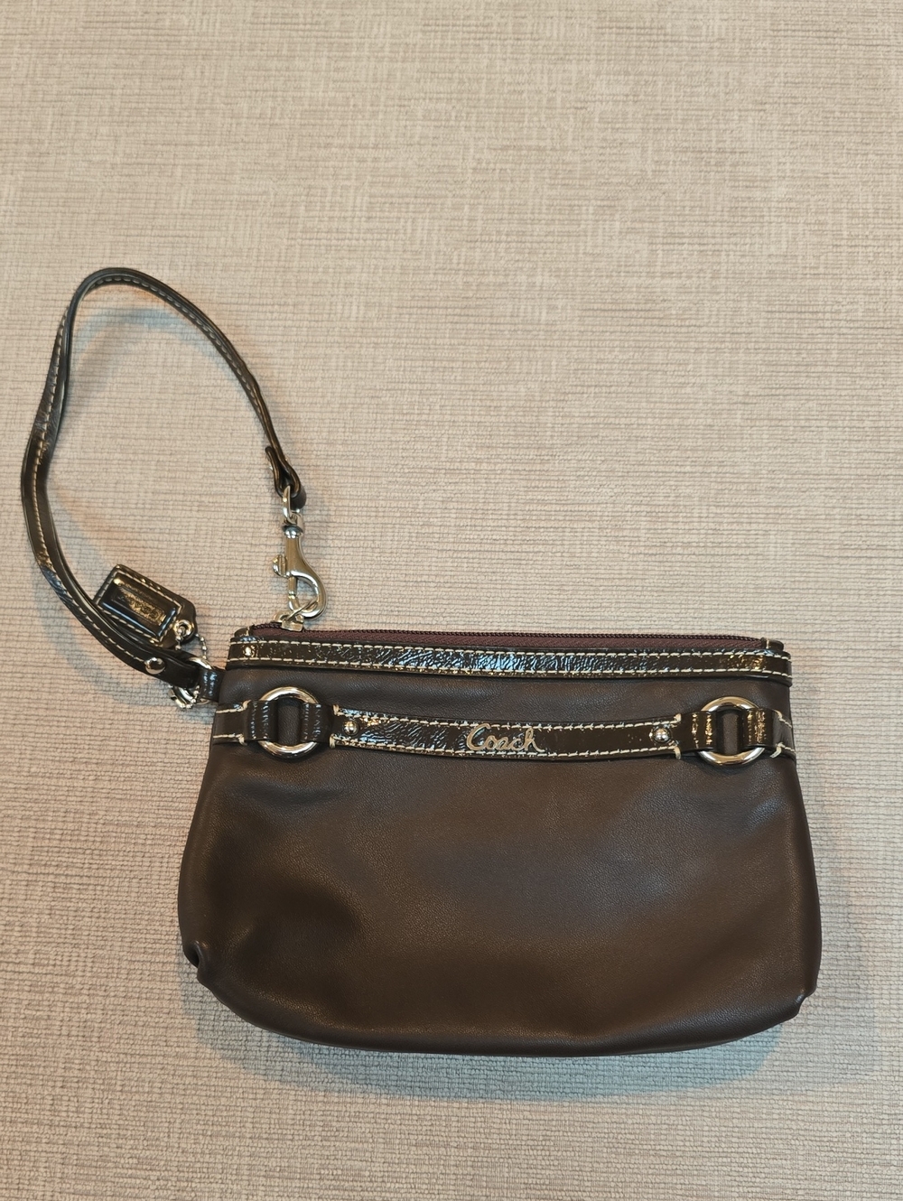 Coach Wristlet Brown Pouch (Great Condition)!